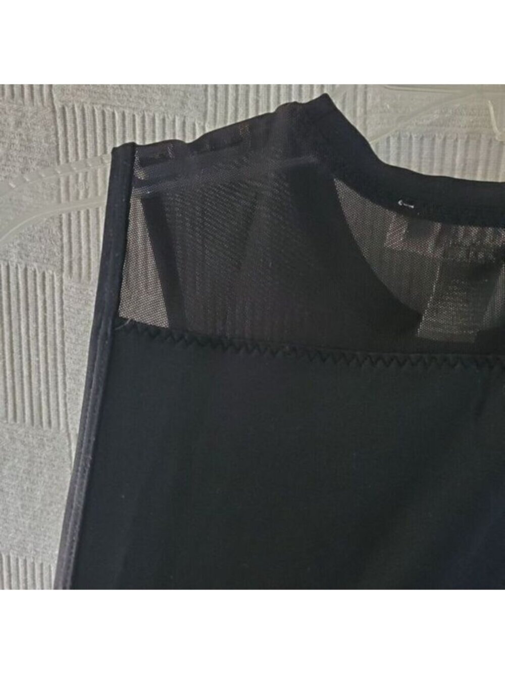 Tank Top‎ Sleeveless Black - Picture 2 of 3